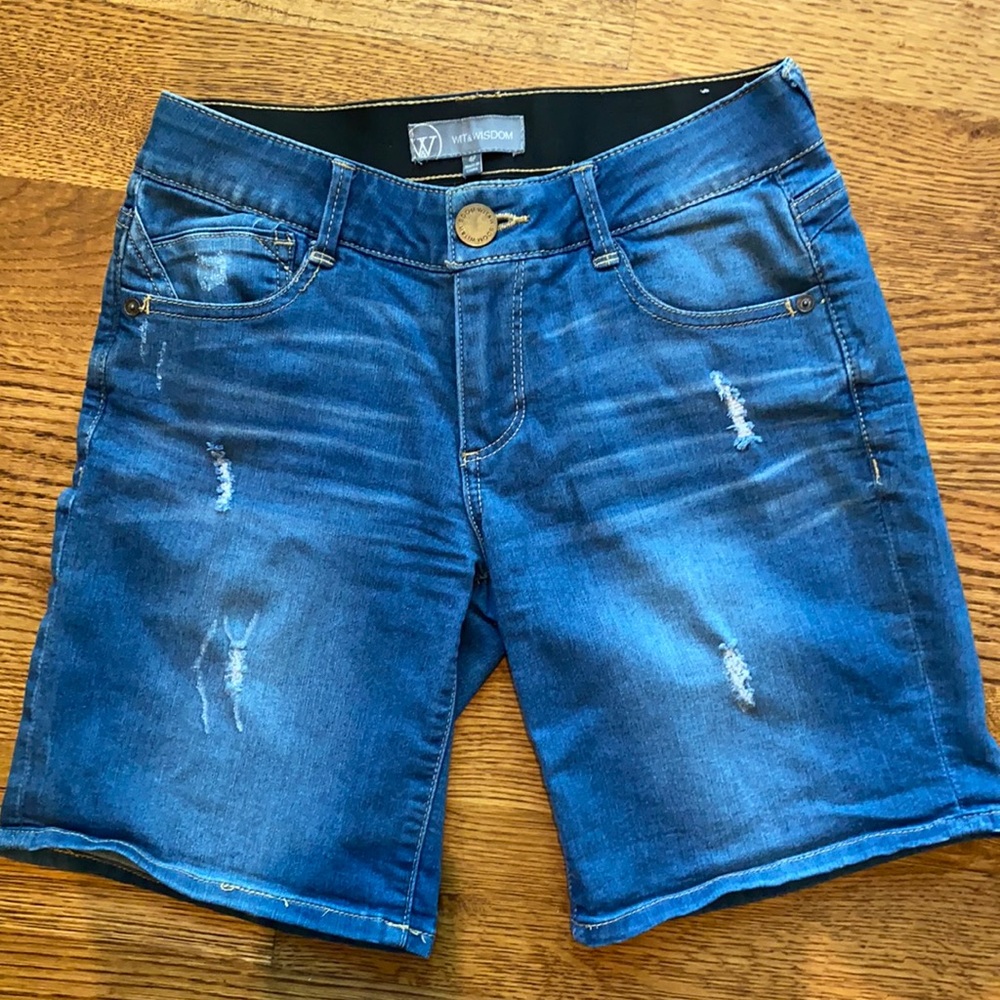 Wit and Wisdom stretch jean shorts
